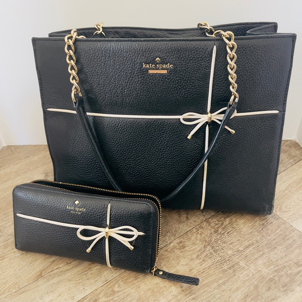 A classic for any style. Kate Spade beautiful purse and wallet set